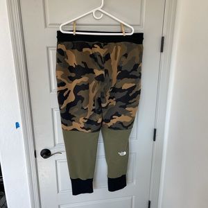 Men’s XXL The Northface Joggers